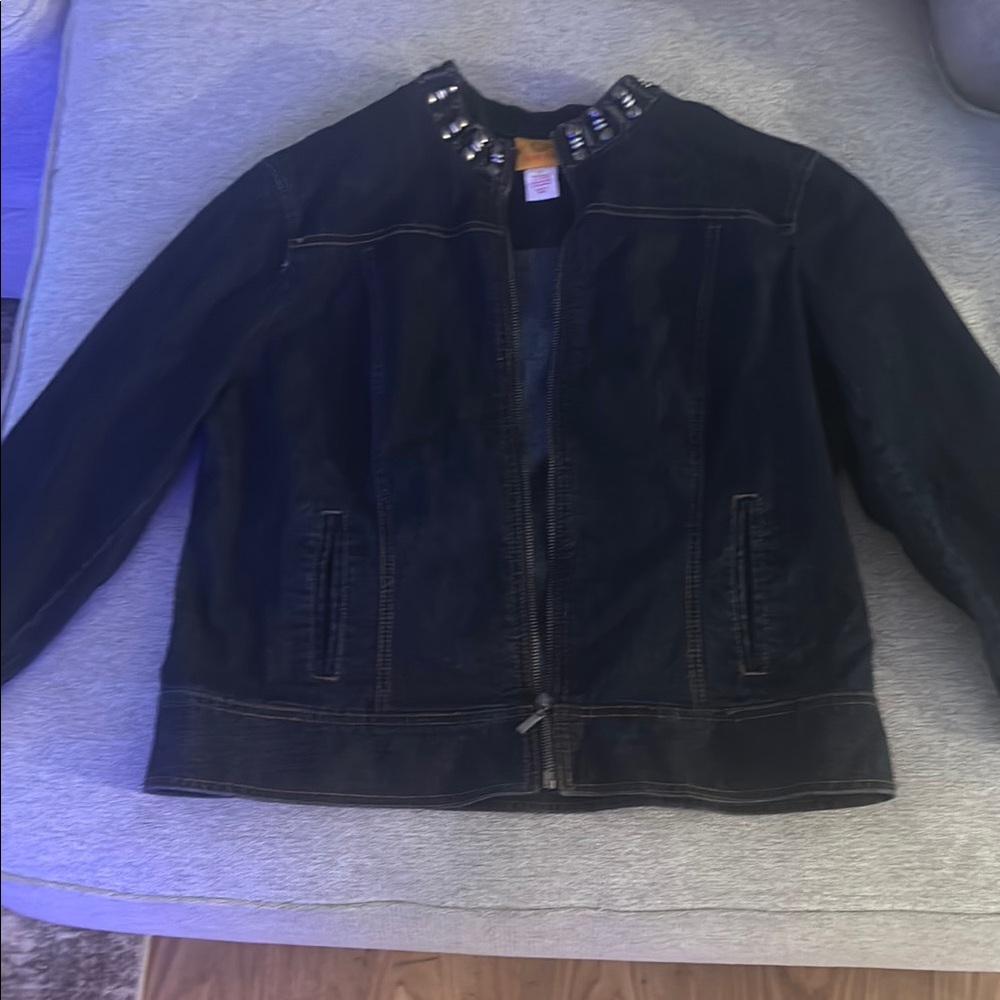 Ruby Rd. Blue Jean Jacket with Cropped Style and Long Sleeves